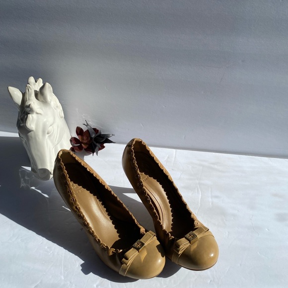 🥿Pre Loved Tan Tory Burch Heels - Picture 4 of 12
